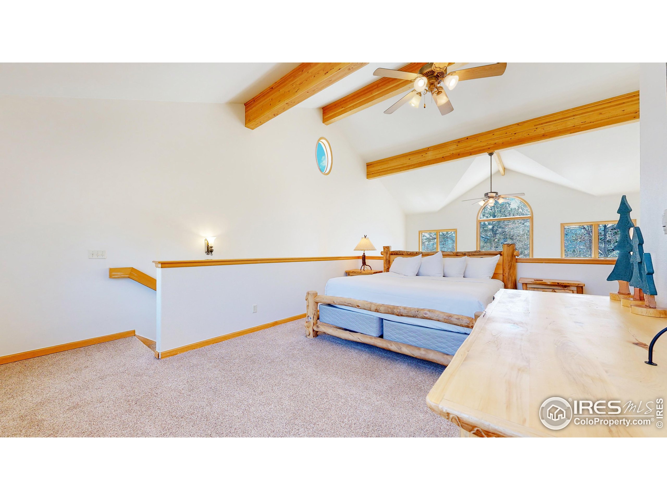 347 Overlook Ln