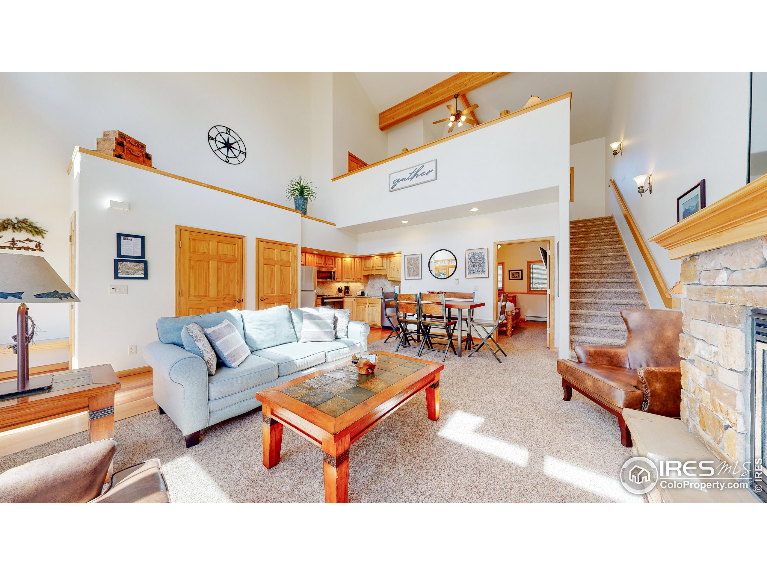 347 Overlook Ln