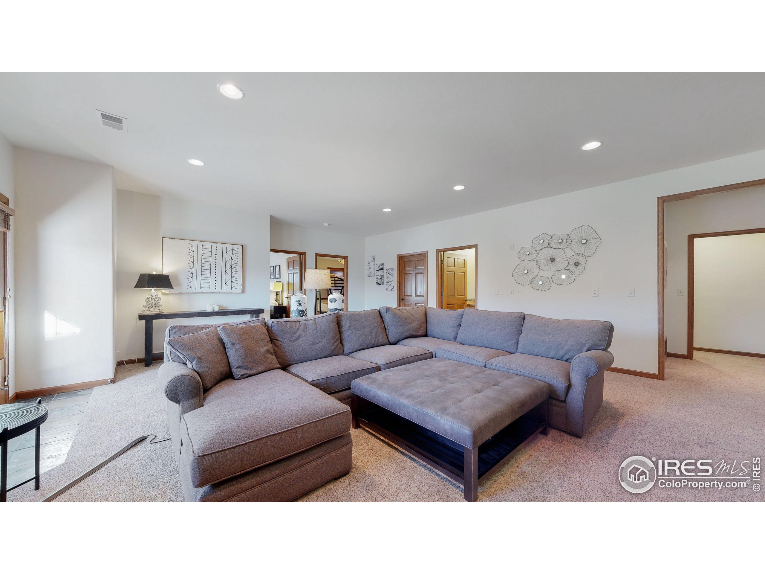 326 Overlook Ct