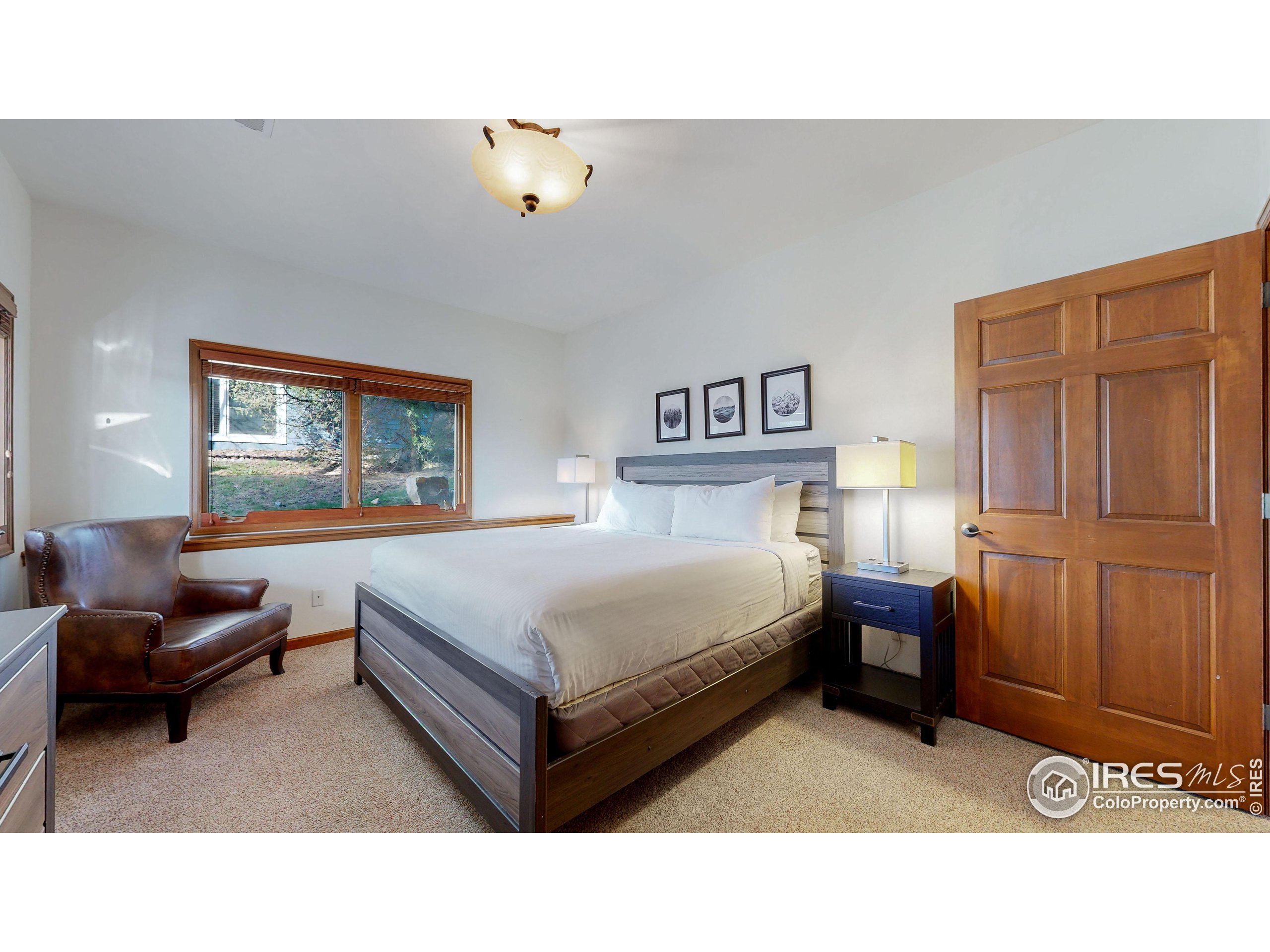 326 Overlook Ct
