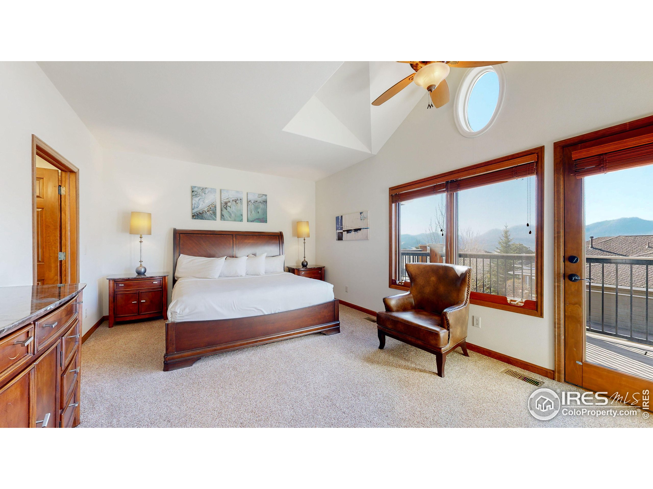 326 Overlook Ct