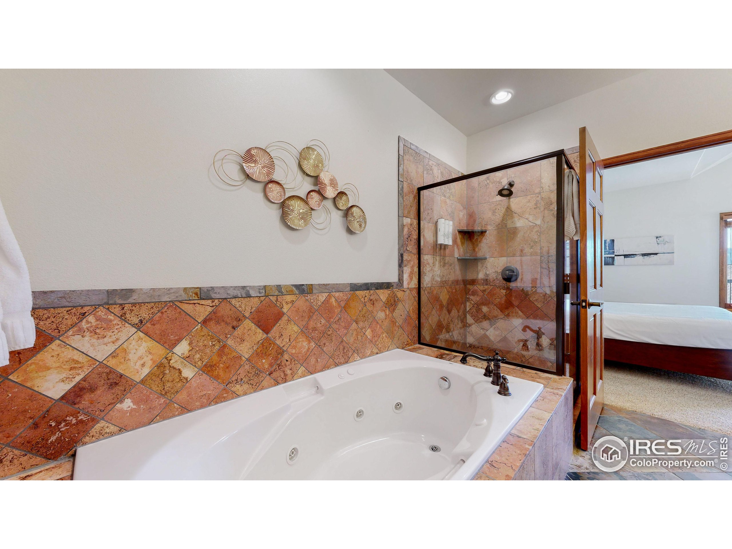 326 Overlook Ct