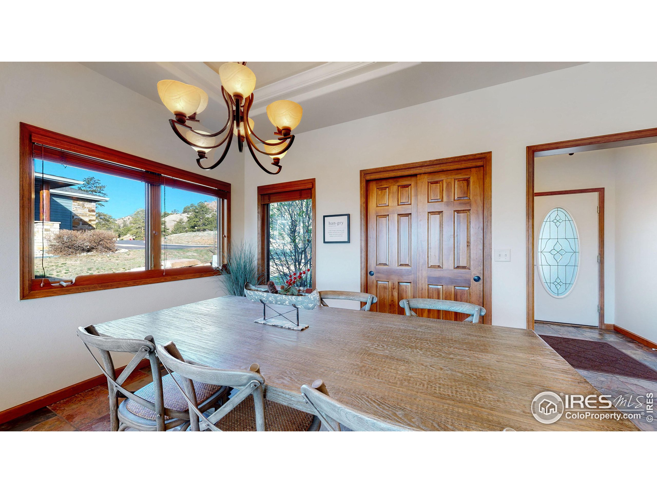 326 Overlook Ct