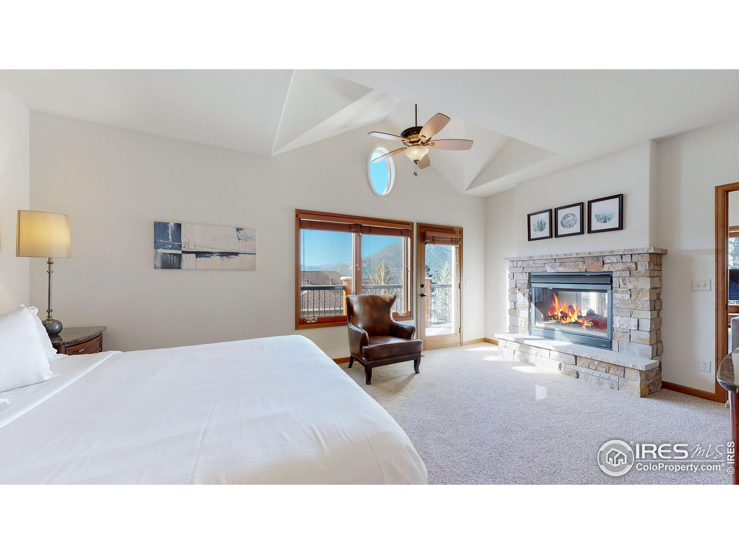 326 Overlook Ct