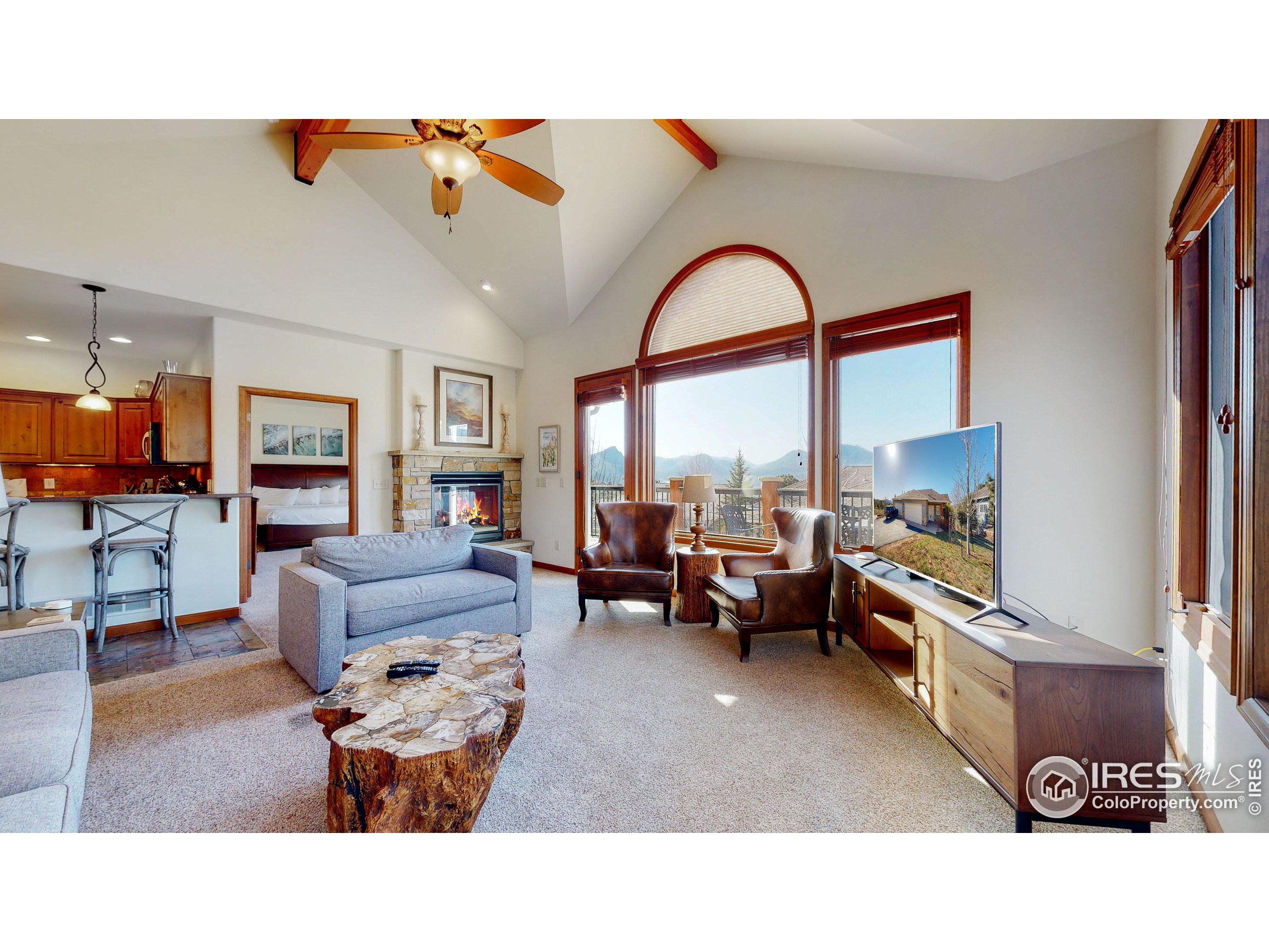 326 Overlook Ct
