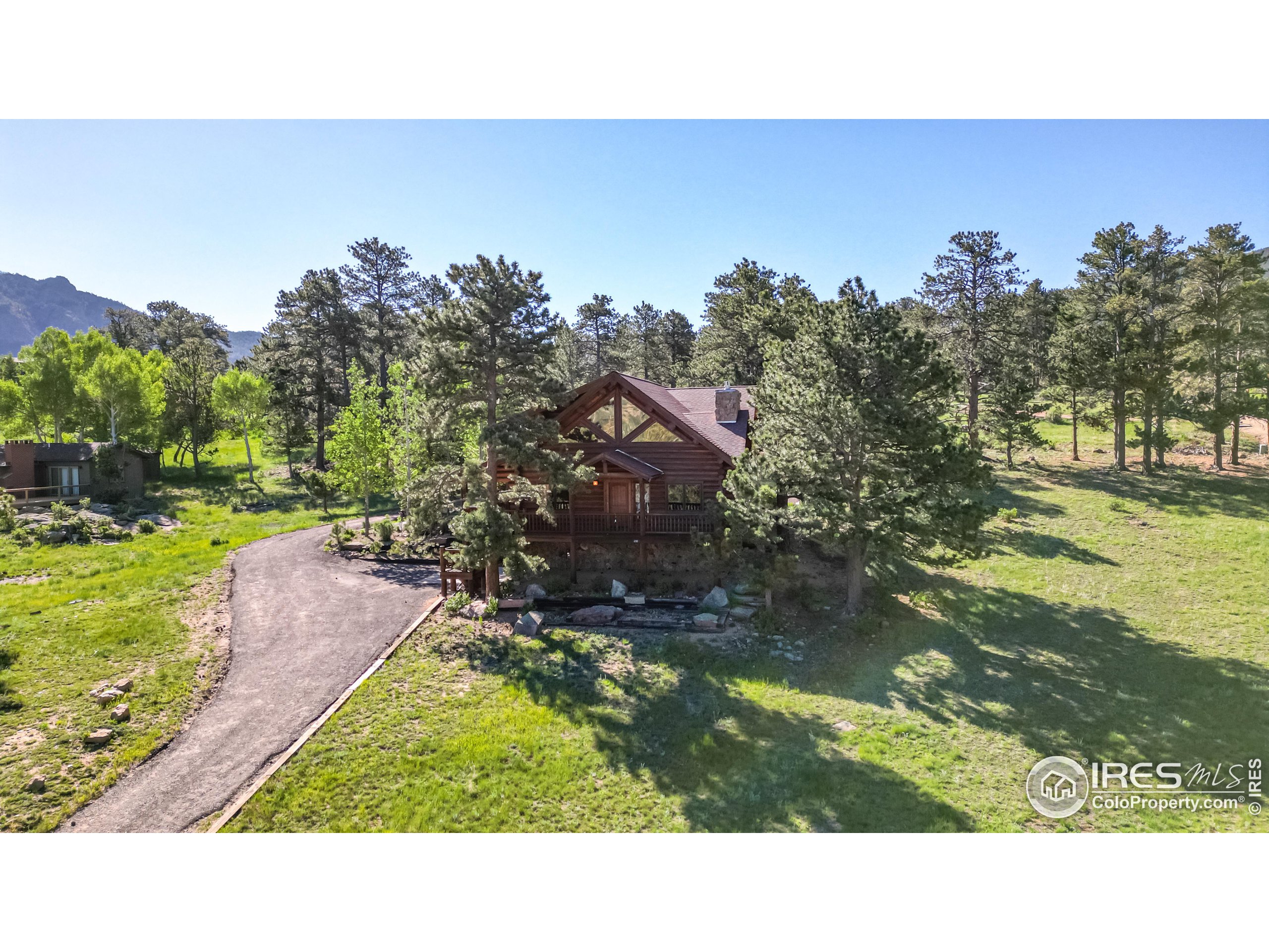 400 Ponderosa Ave