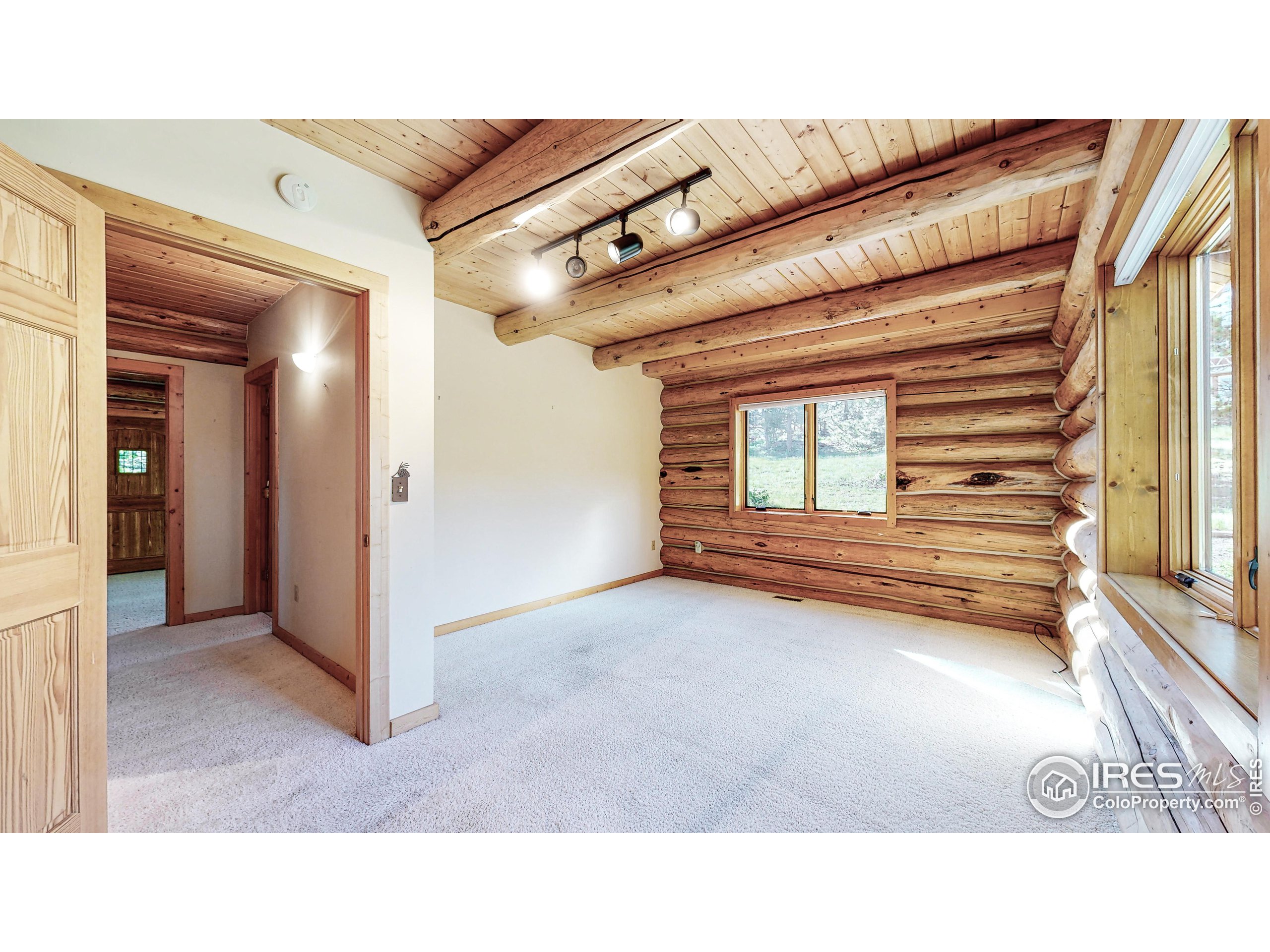 400 Ponderosa Ave