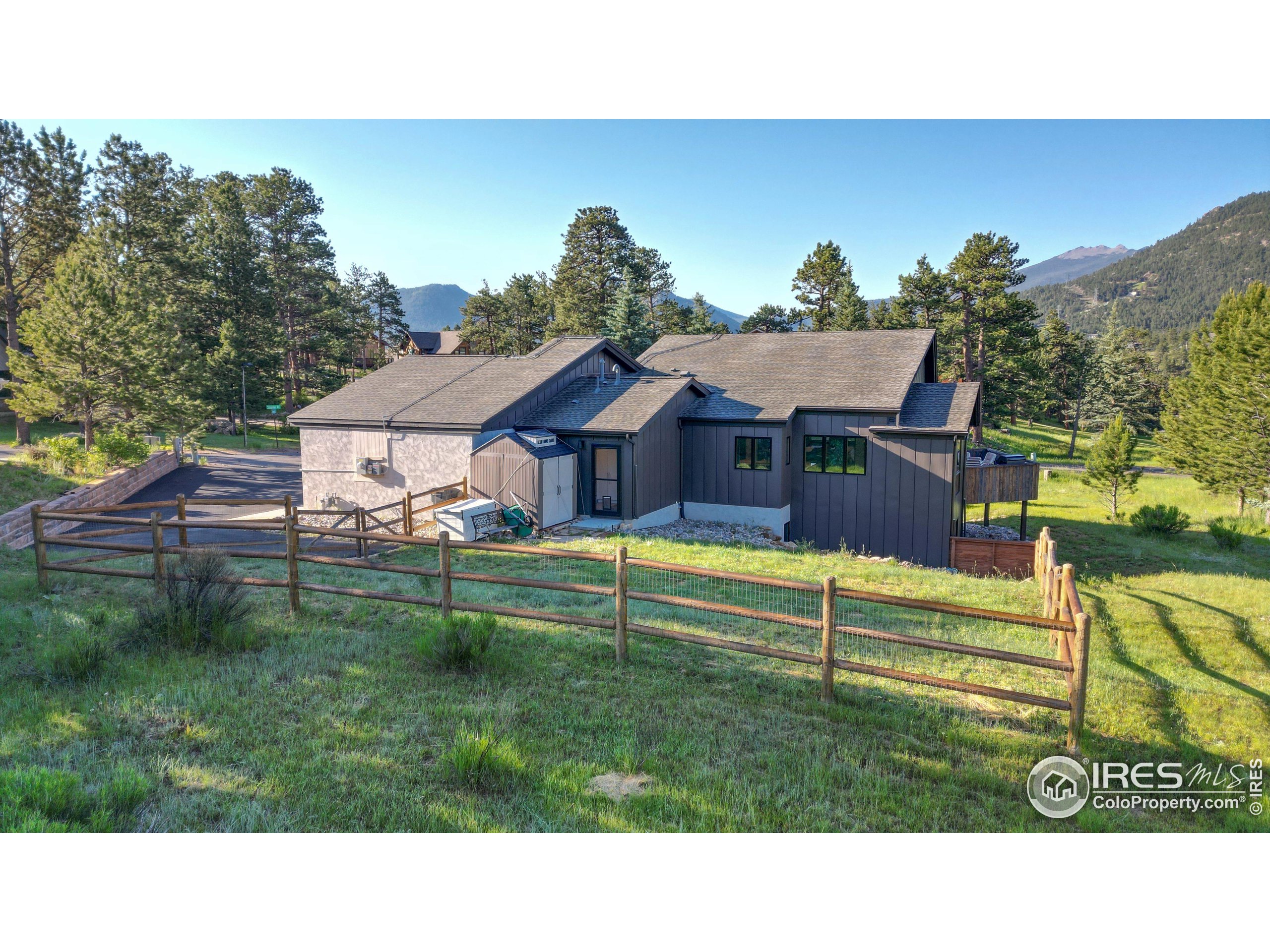 601 Steamer Dr