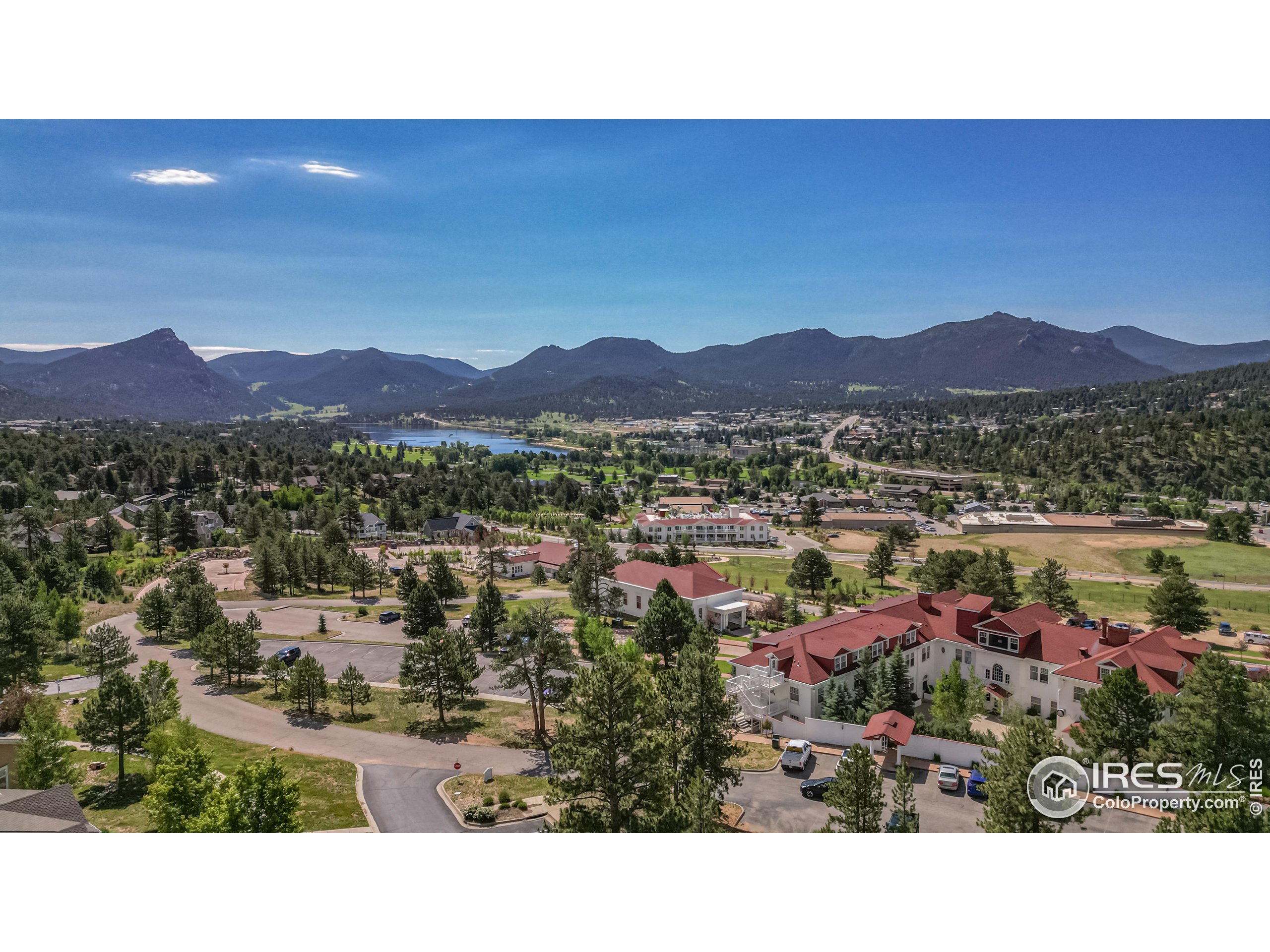 311 Overlook Ln