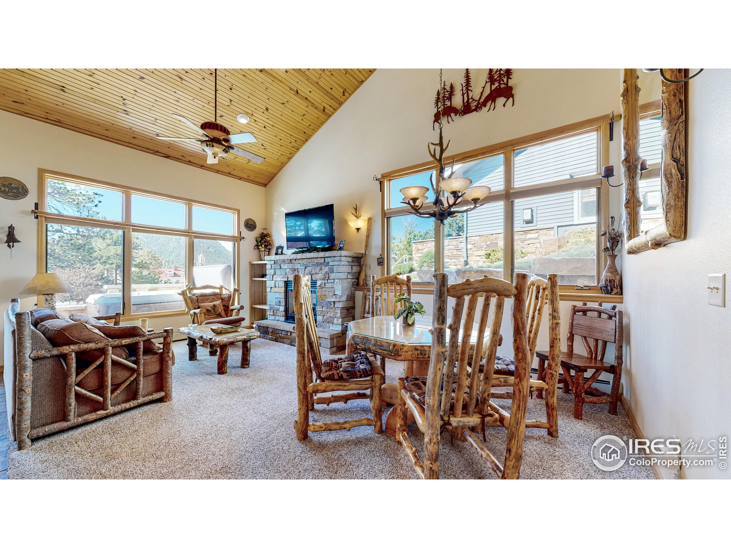 311 Overlook Ln