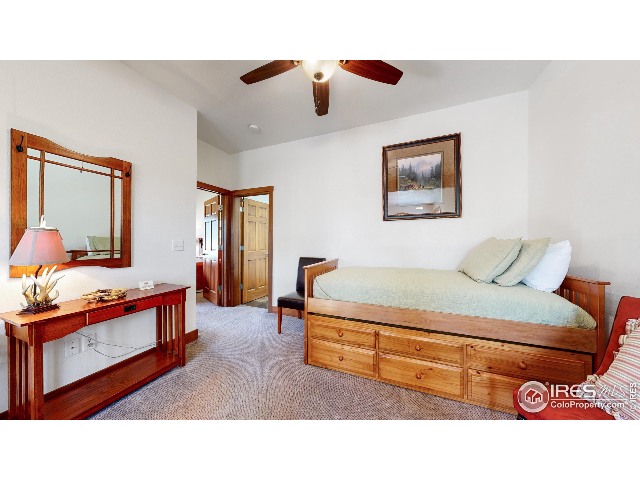 221 Twin Owls Ln