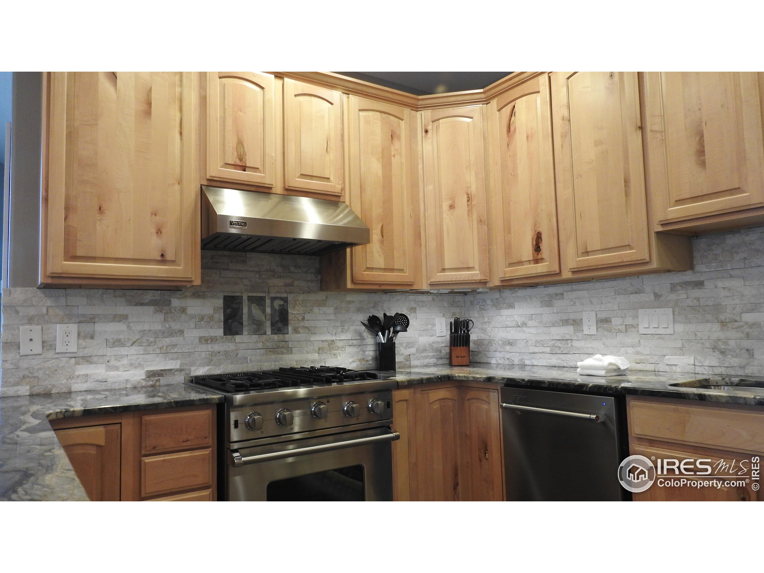 408 Overlook Ct
