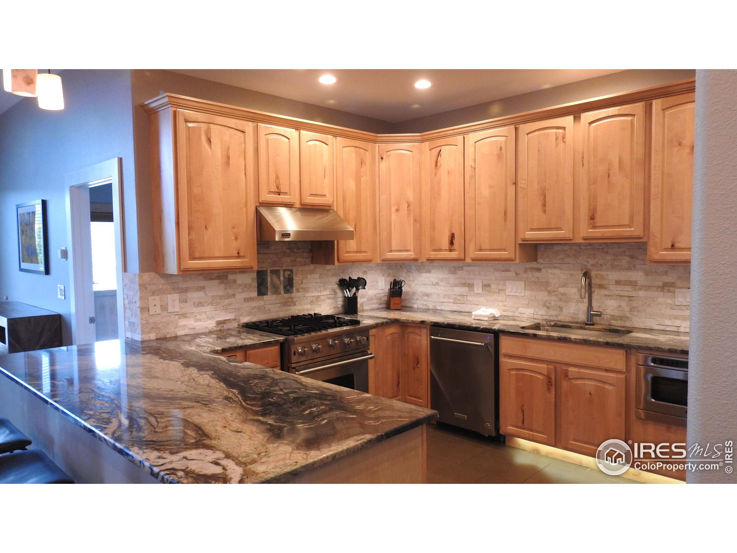 408 Overlook Ct