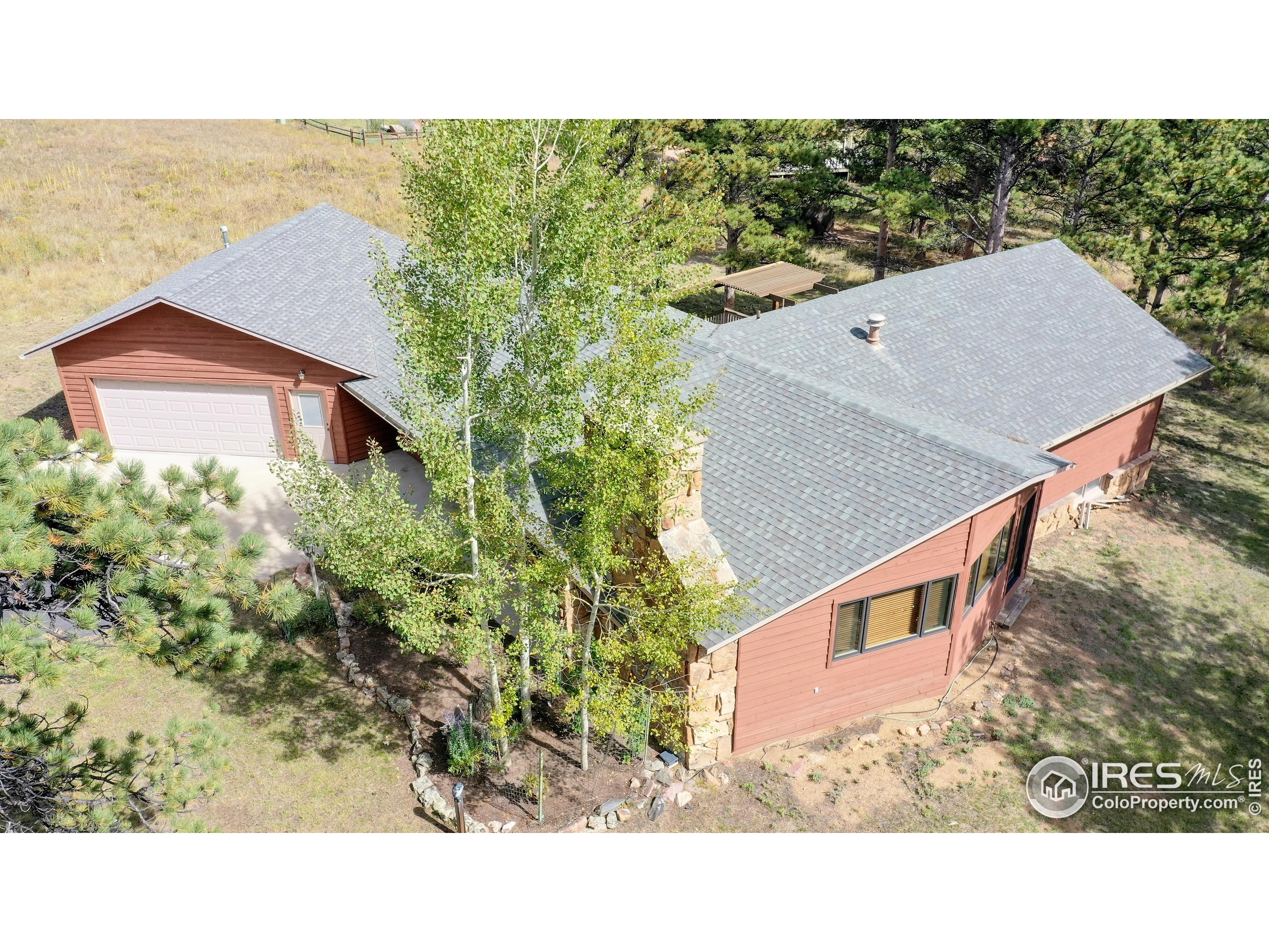 1710 Twin Dr