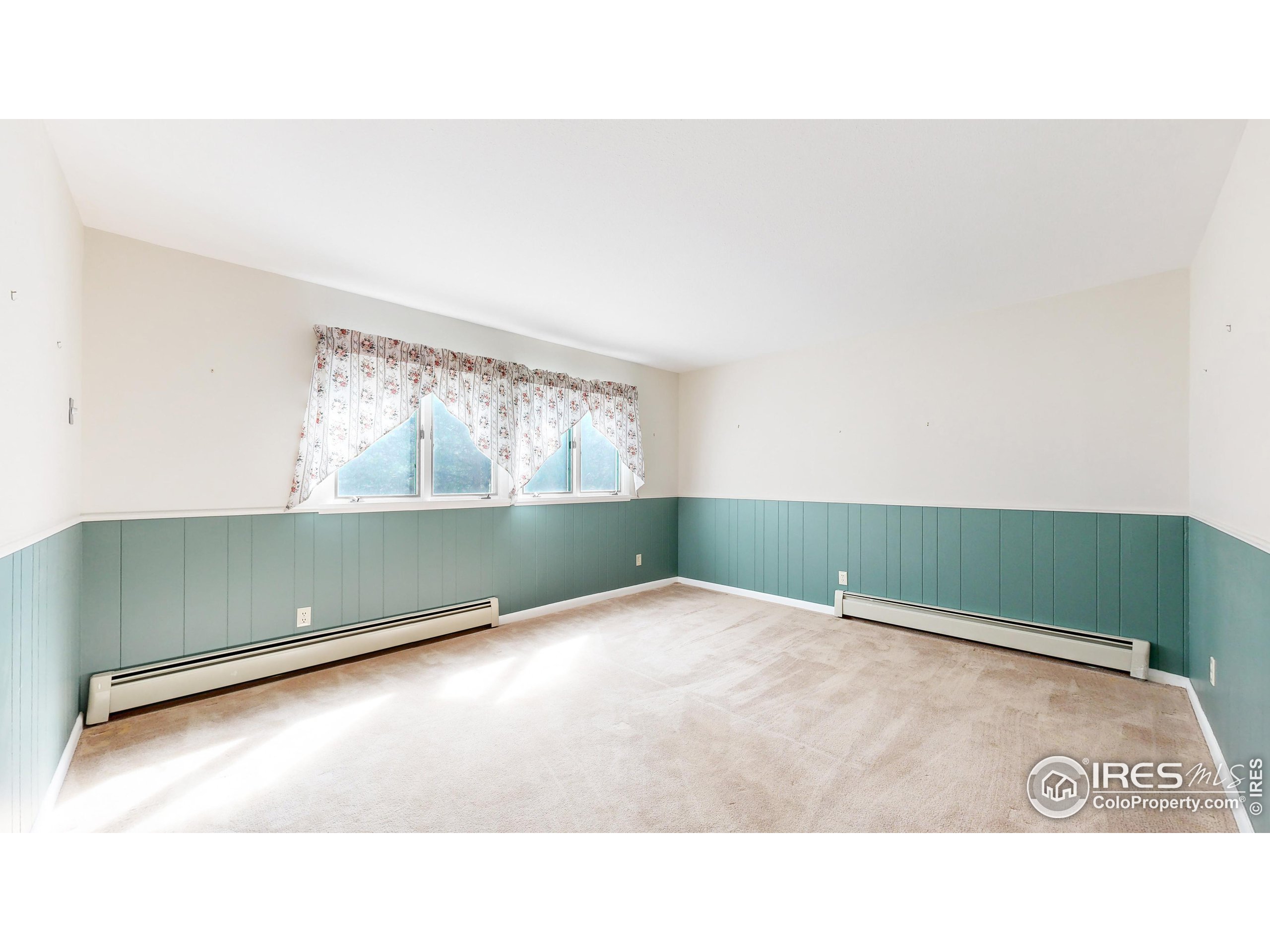 1710 Twin Dr