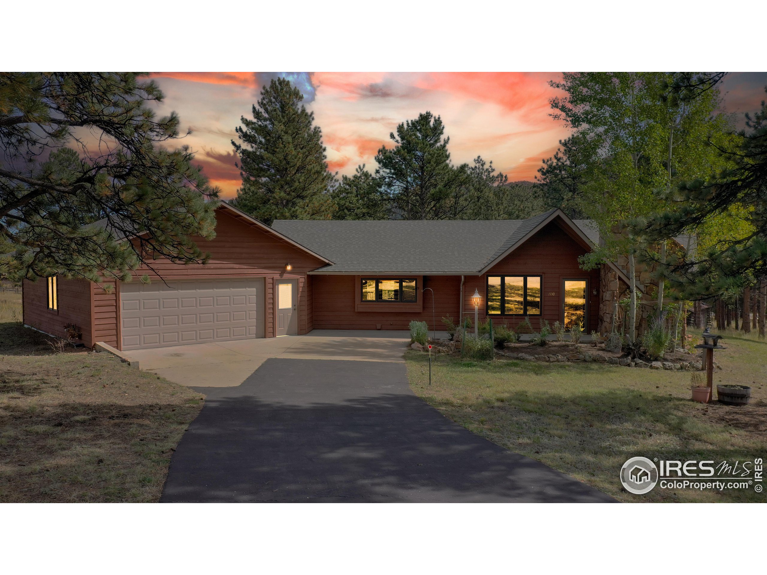 1710 Twin Dr