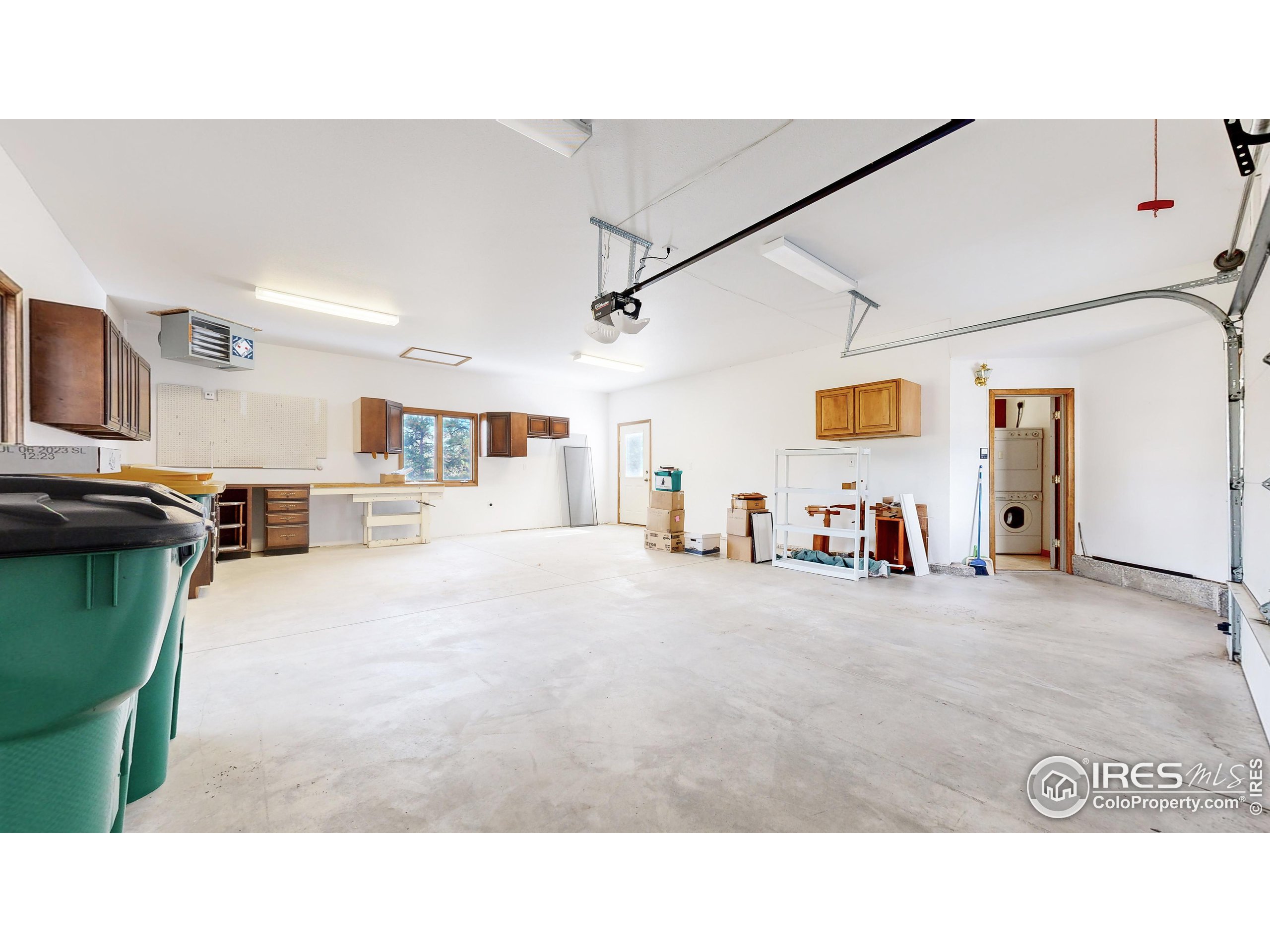 1710 Twin Dr