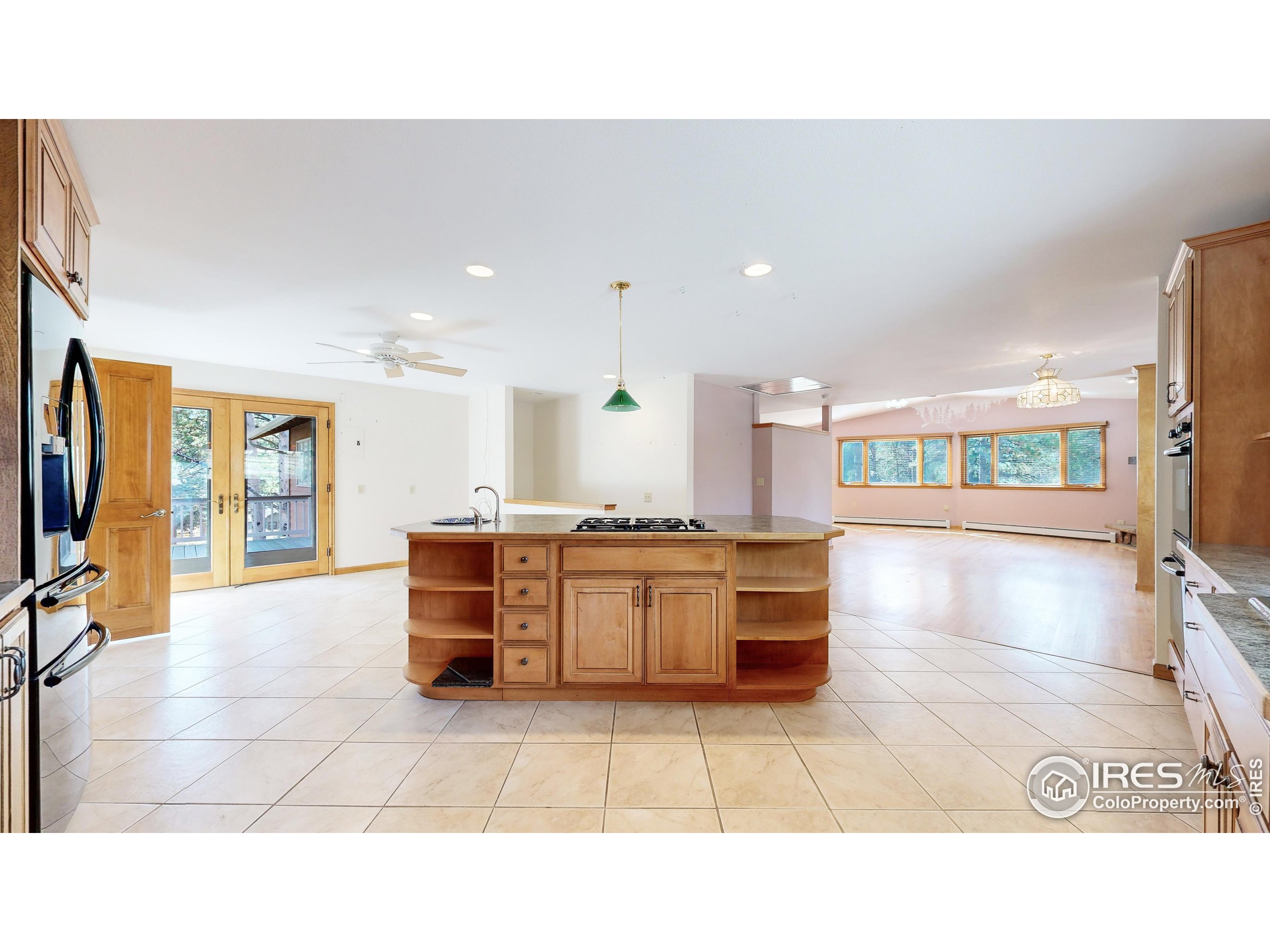 1710 Twin Dr