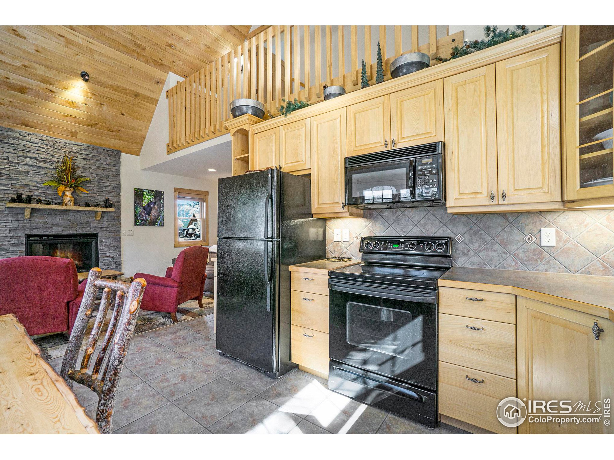 1875 Sketch Box Ln 3