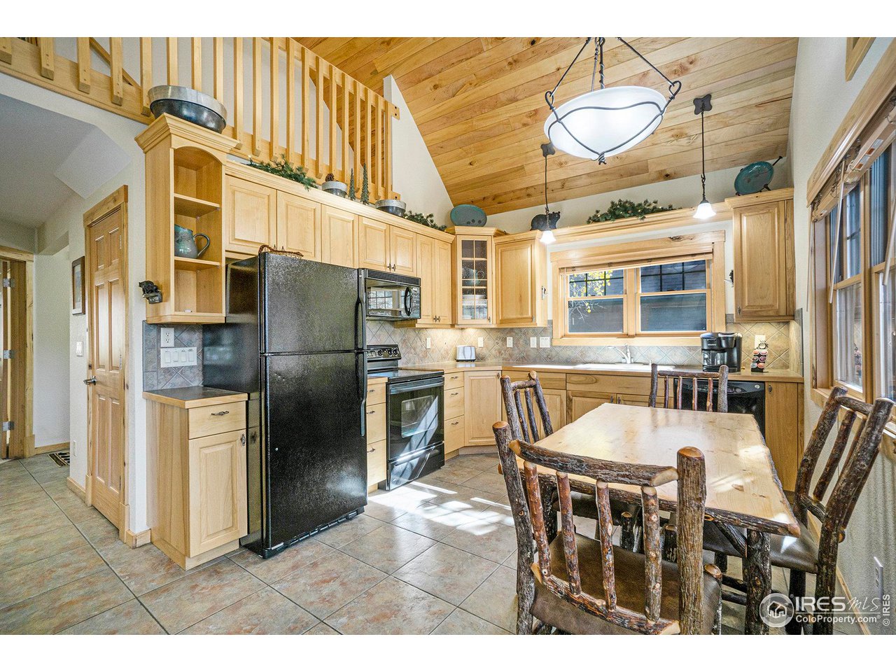 1875 Sketch Box Ln 3