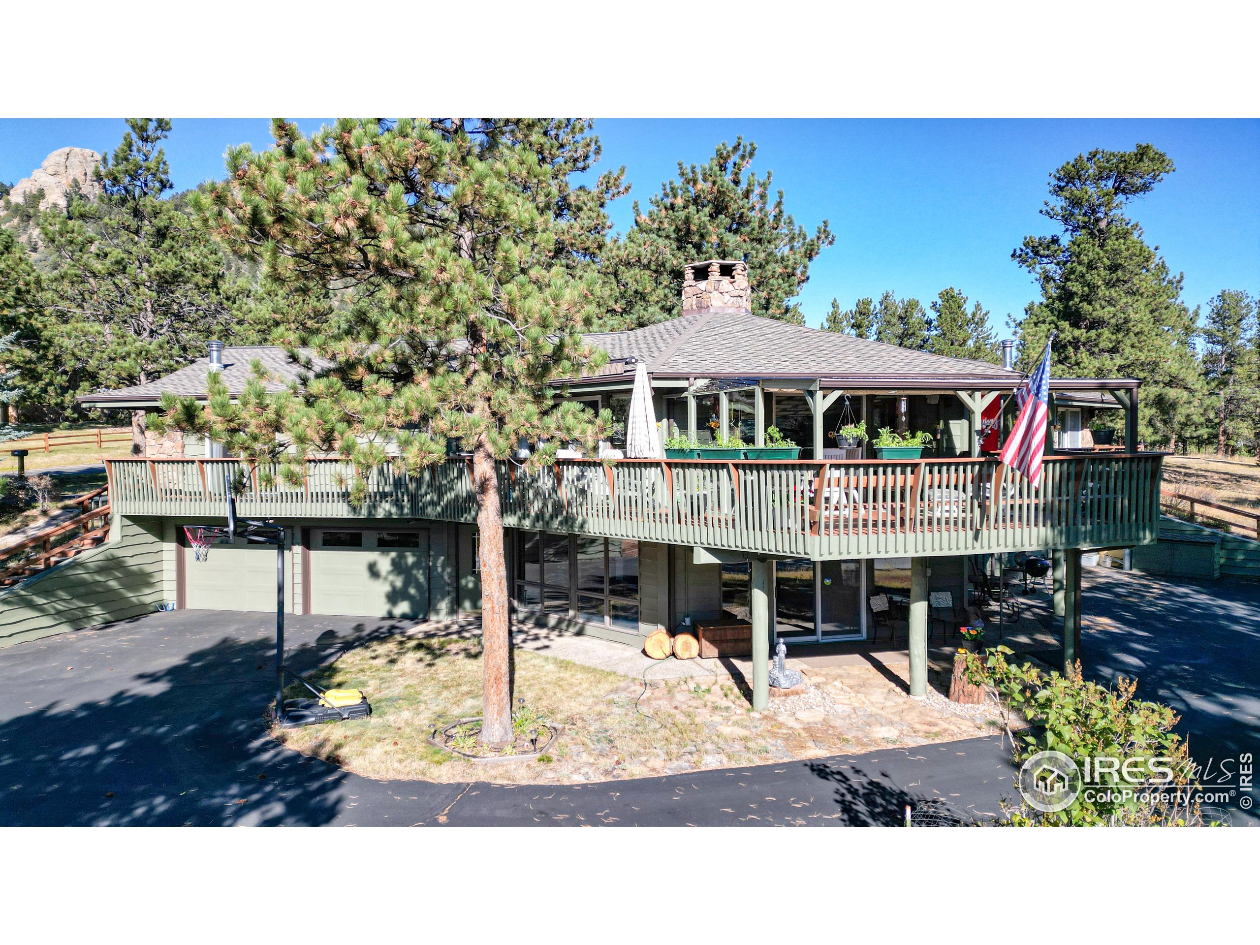1530 Sunny Mead Ln