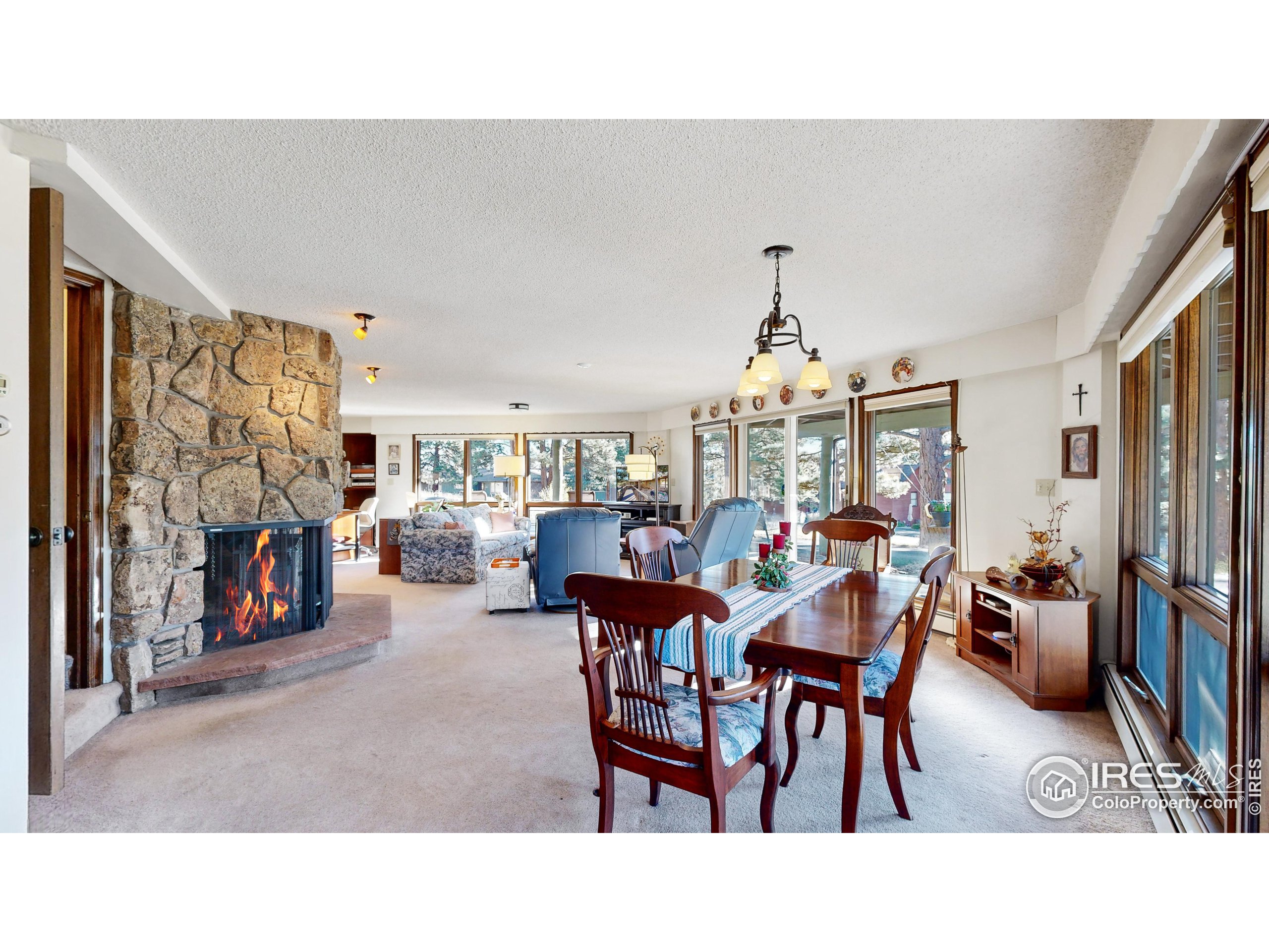 1530 Sunny Mead Ln