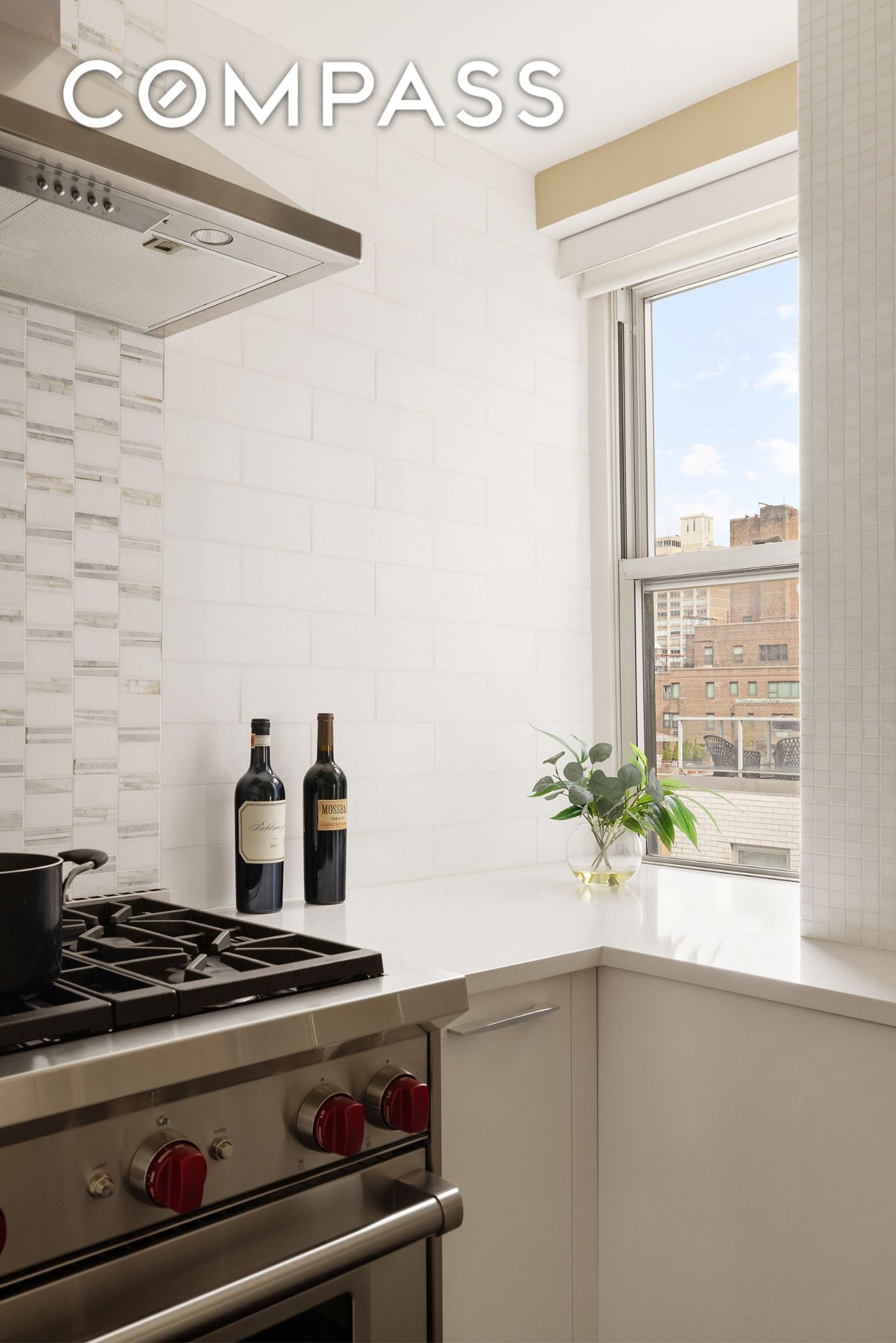 45 Sutton Place S PHI