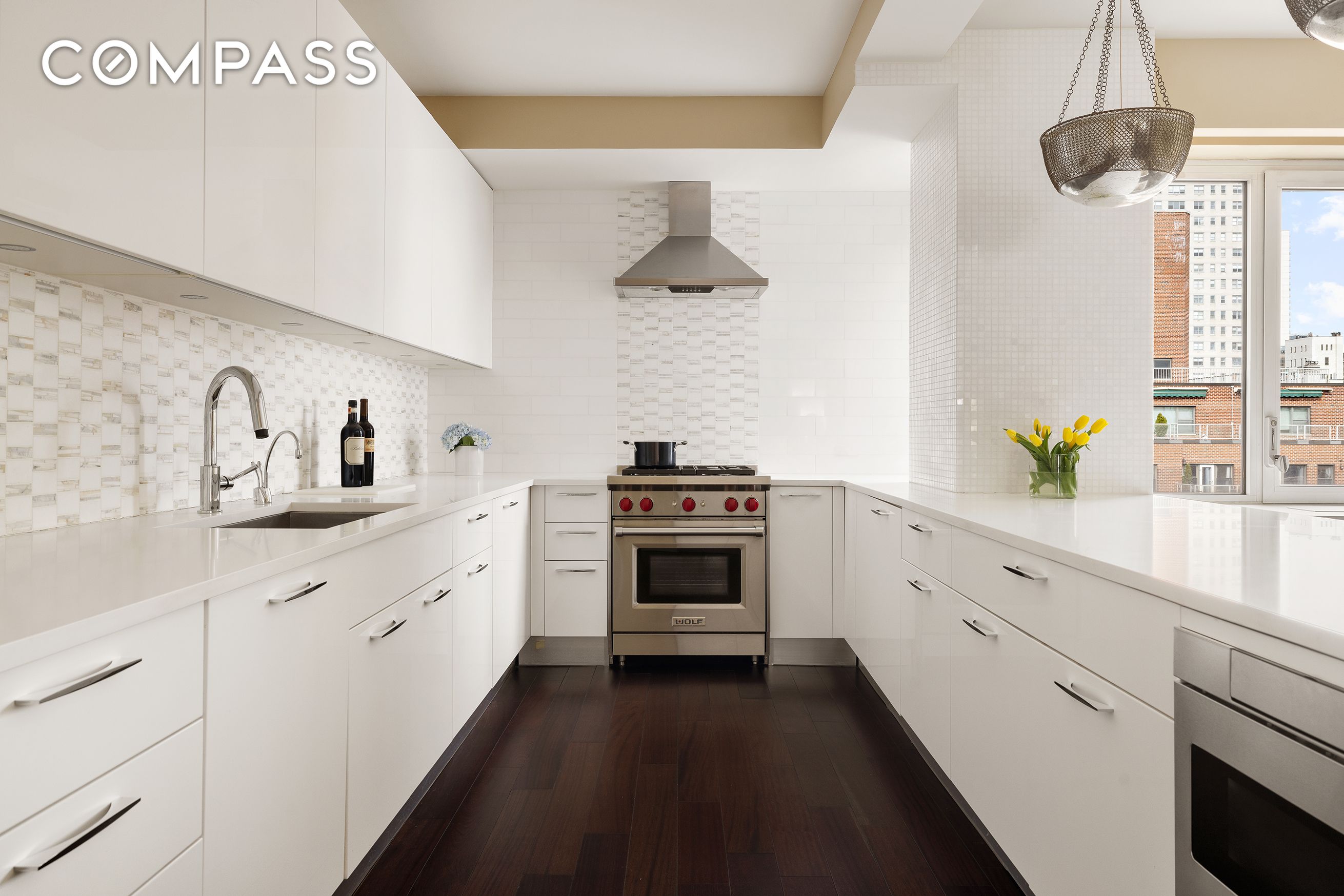 45 Sutton Place S PHI