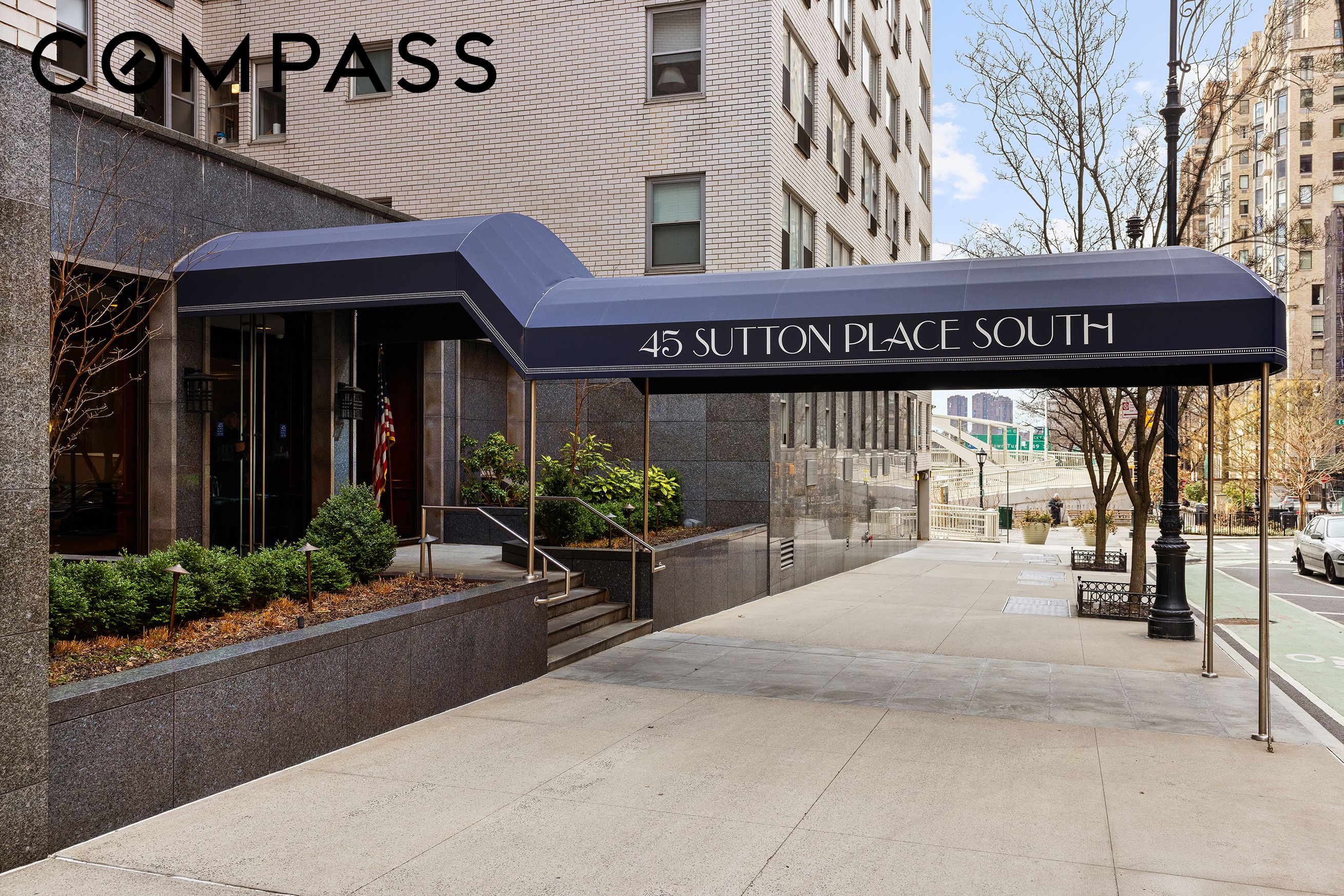 45 Sutton Place S PHI