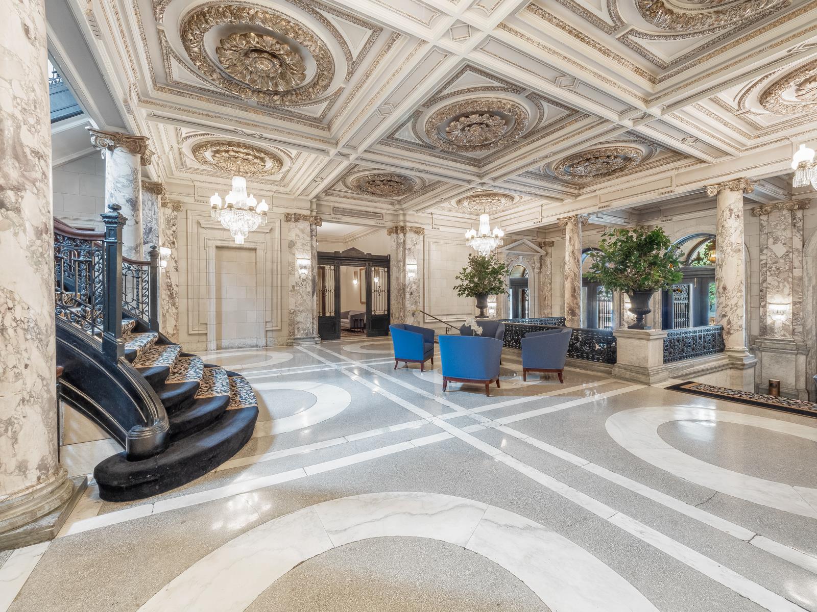 240 CENTRE Street Unit: 4N
