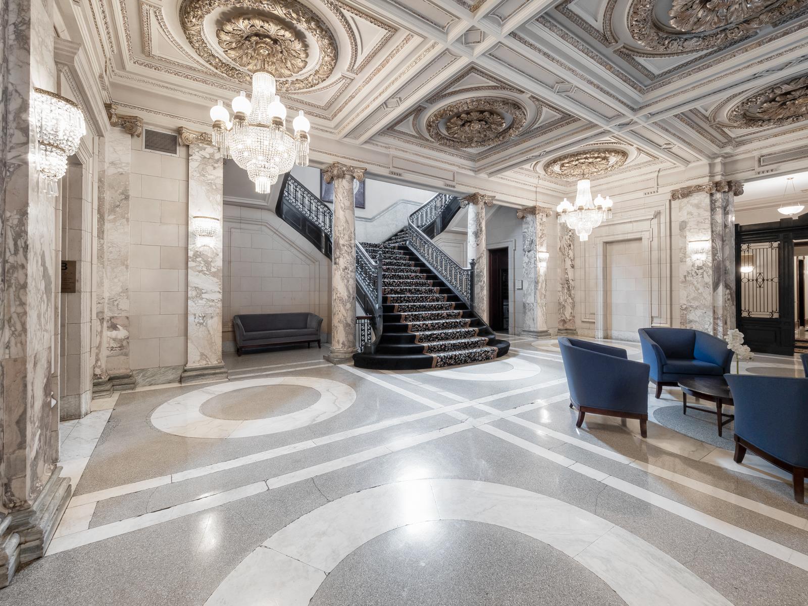 240 CENTRE Street Unit: 4N
