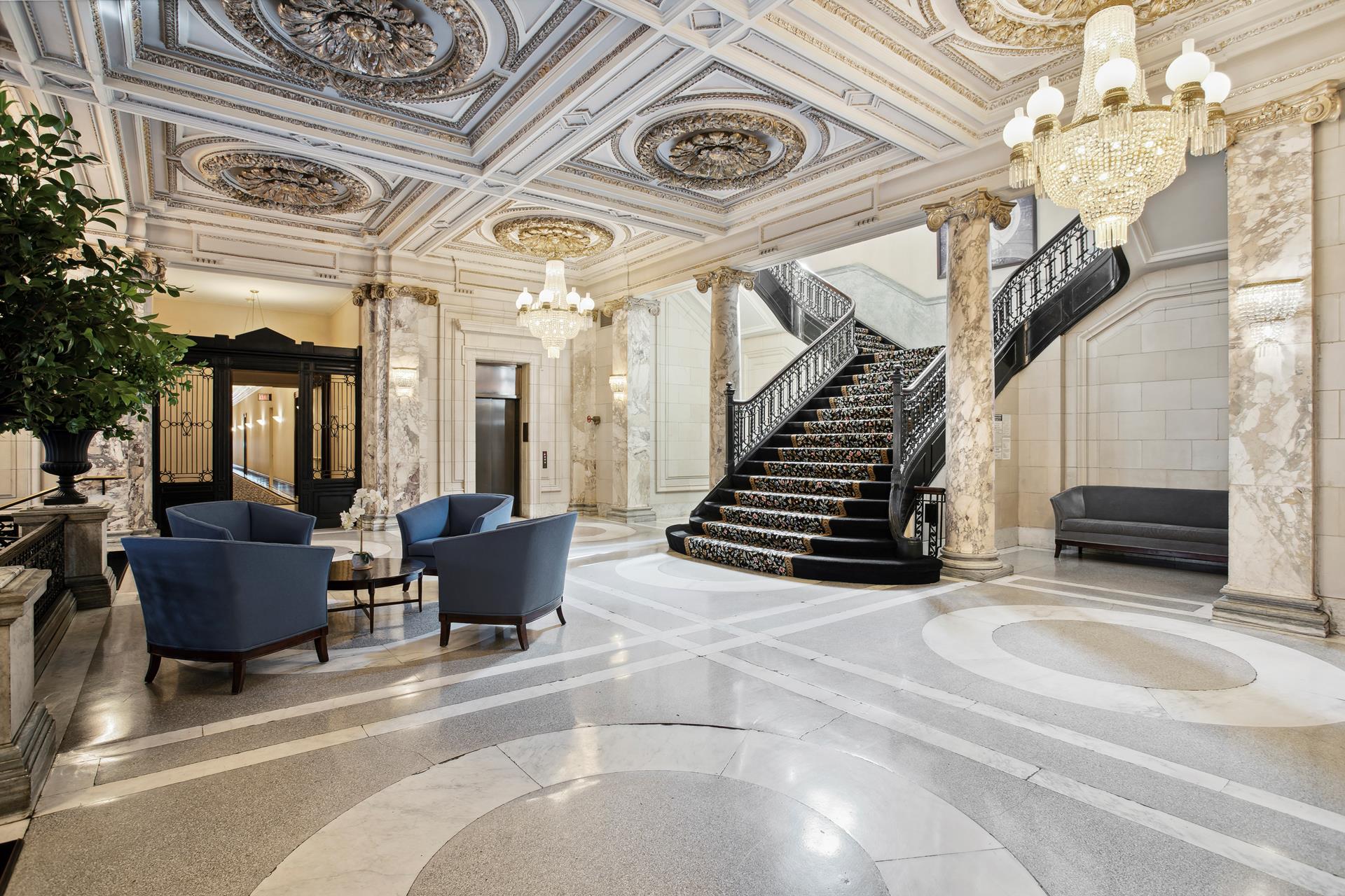 240 CENTRE Street Unit: 4N