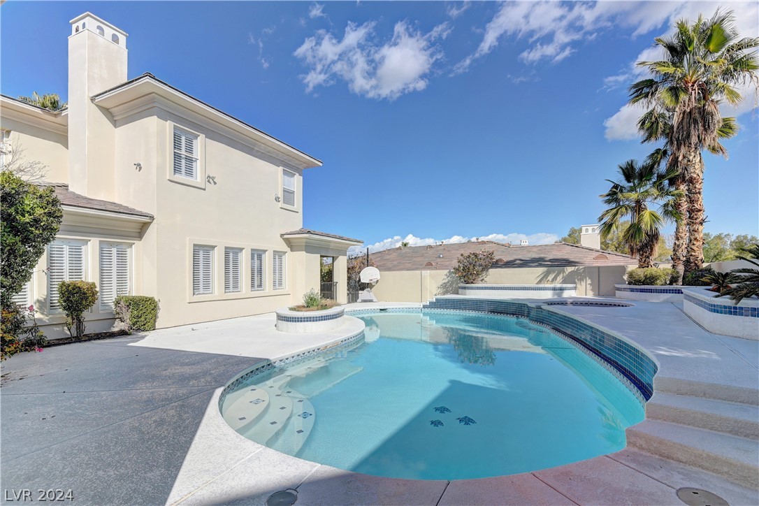 204 Luxaire Court