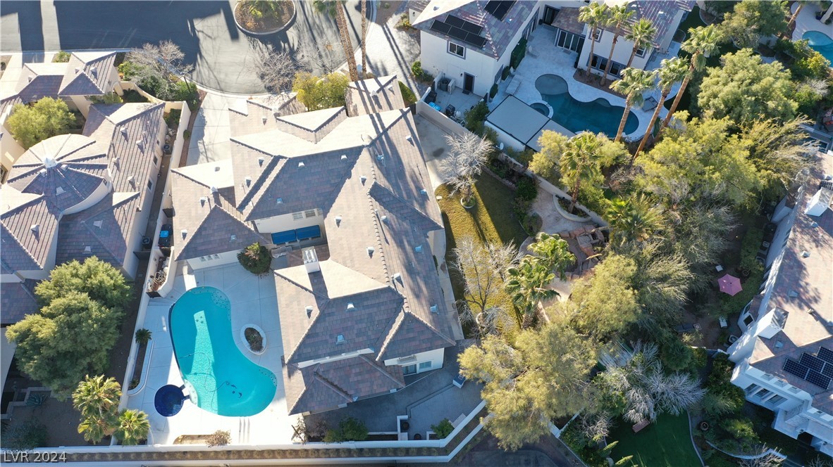 204 Luxaire Court