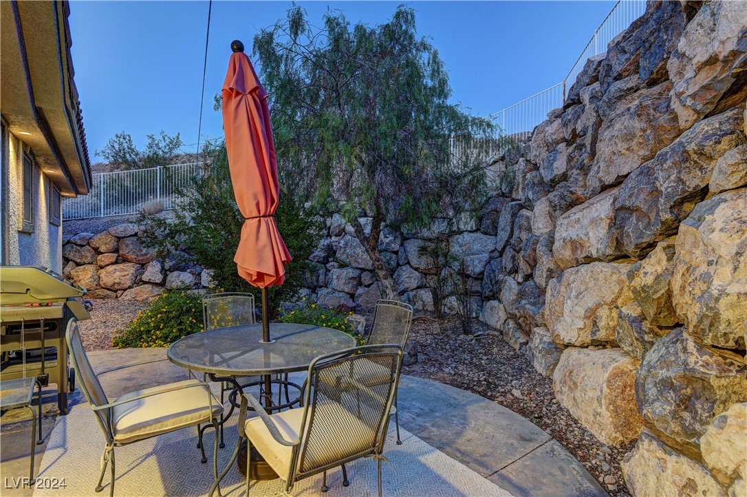 207 Red Rock Road