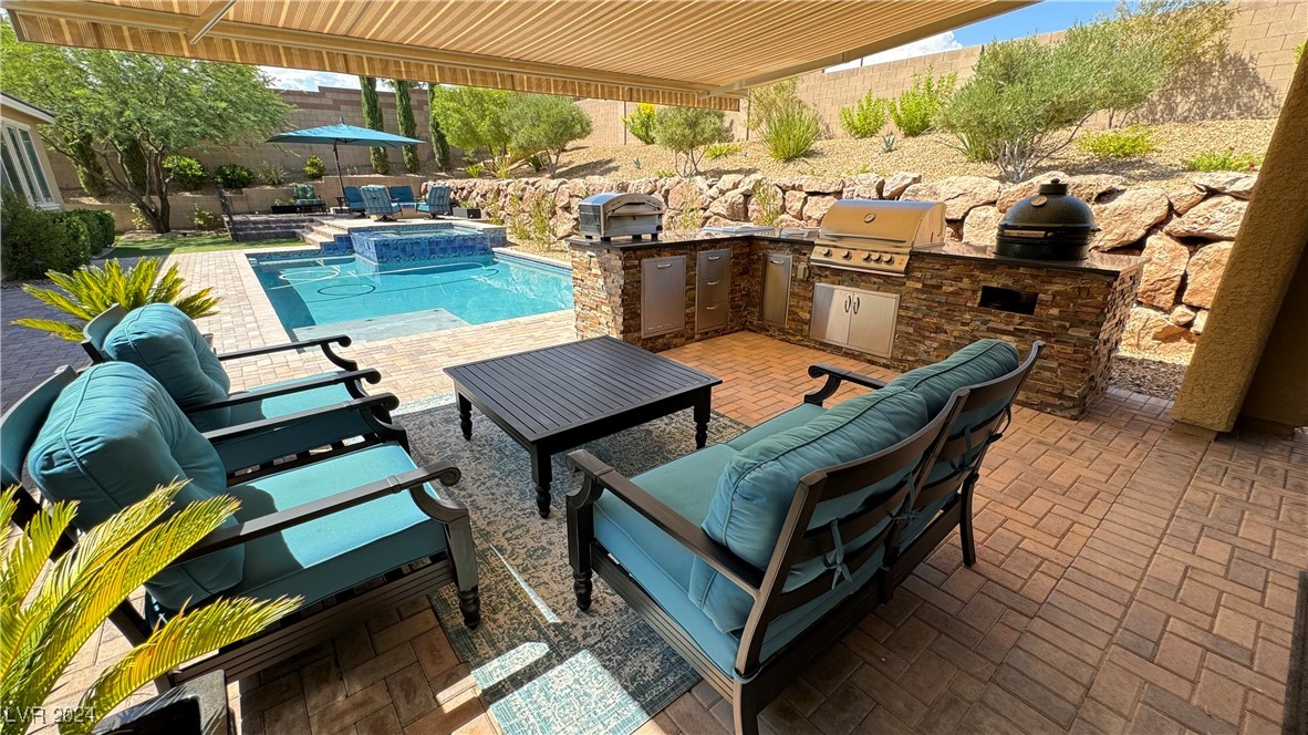 9782 Mountain Spruce Court