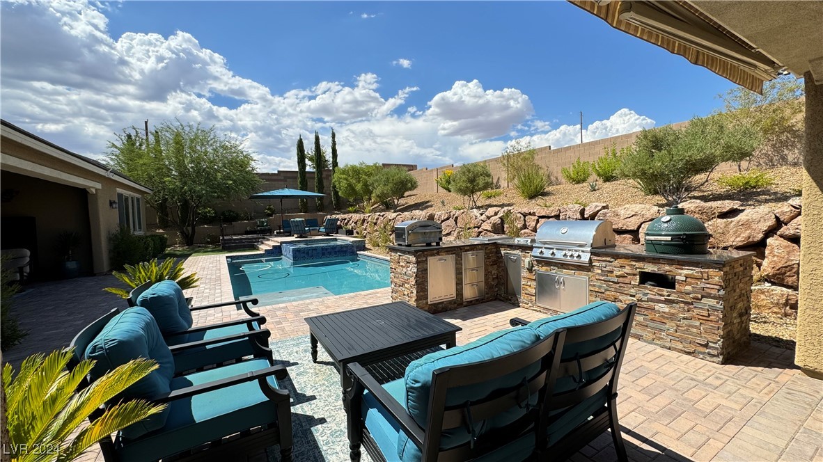 9782 Mountain Spruce Court