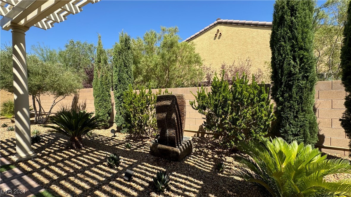 9782 Mountain Spruce Court