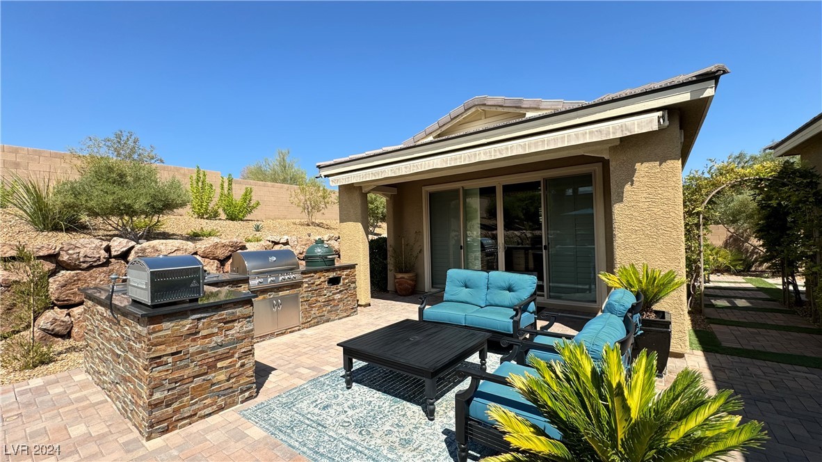 9782 Mountain Spruce Court