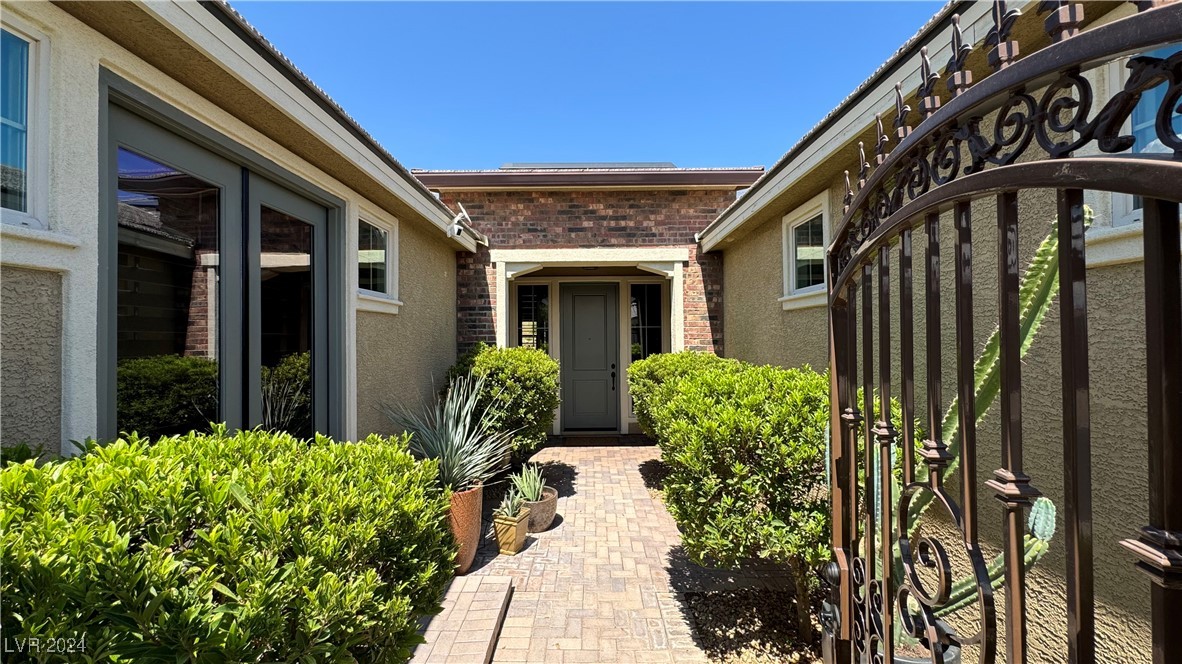 9782 Mountain Spruce Court