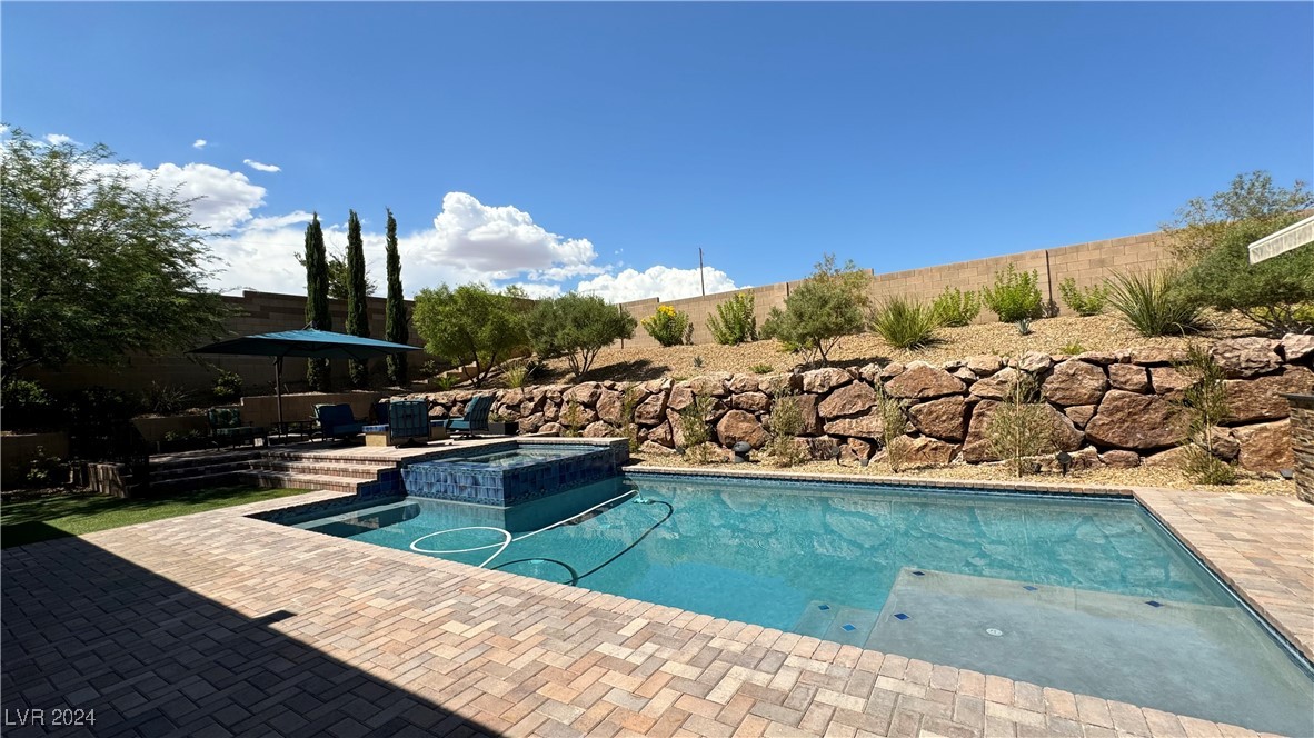 9782 Mountain Spruce Court