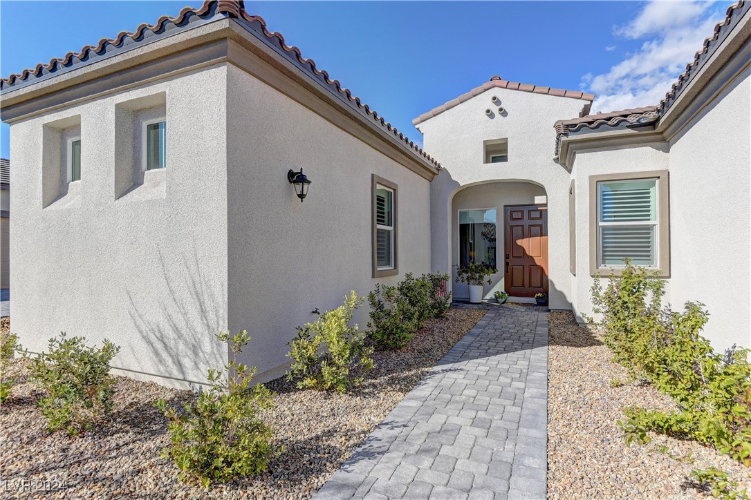 8550 Longmire Avenue