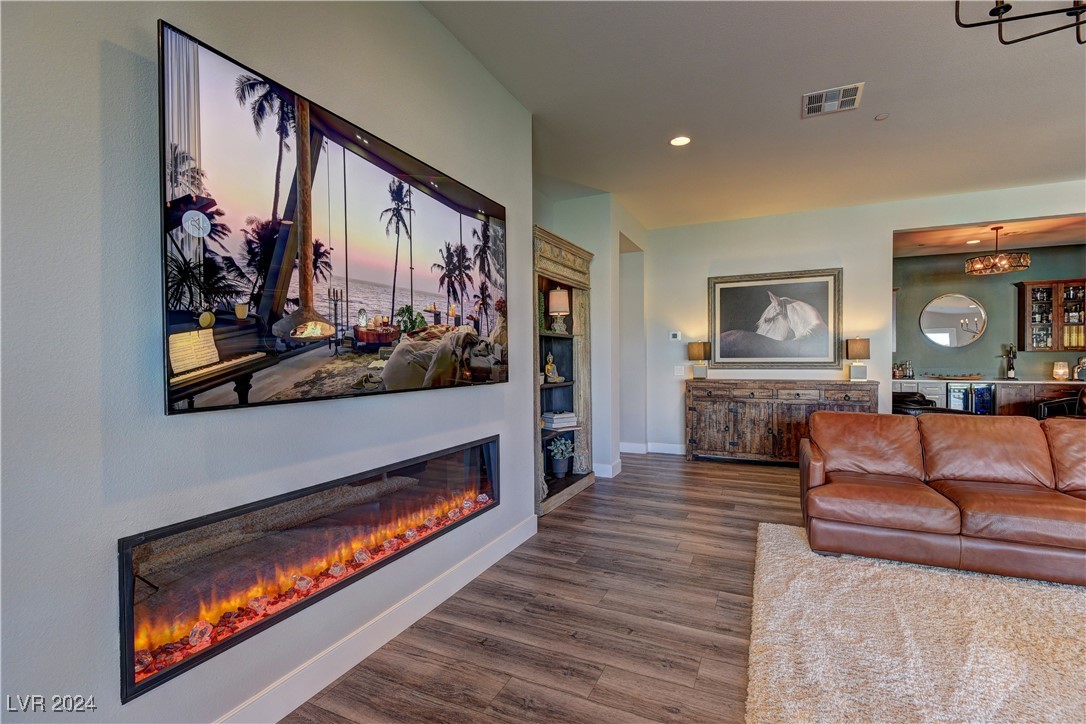 8550 Longmire Avenue