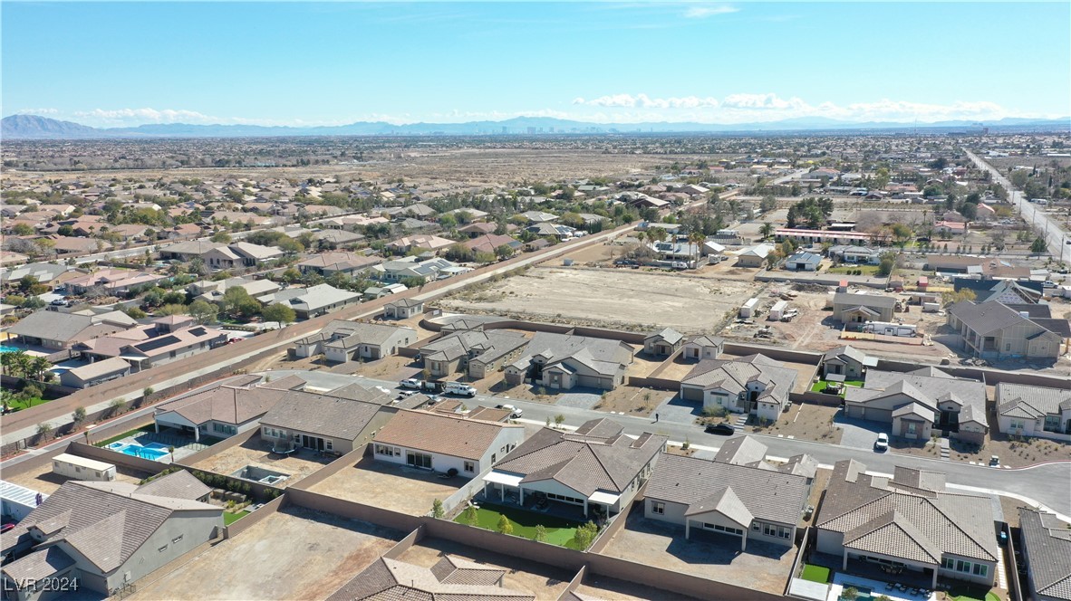 8550 Longmire Avenue