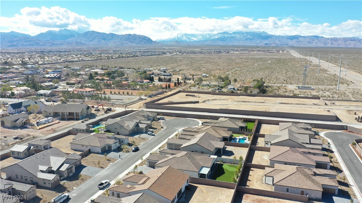 8550 Longmire Avenue