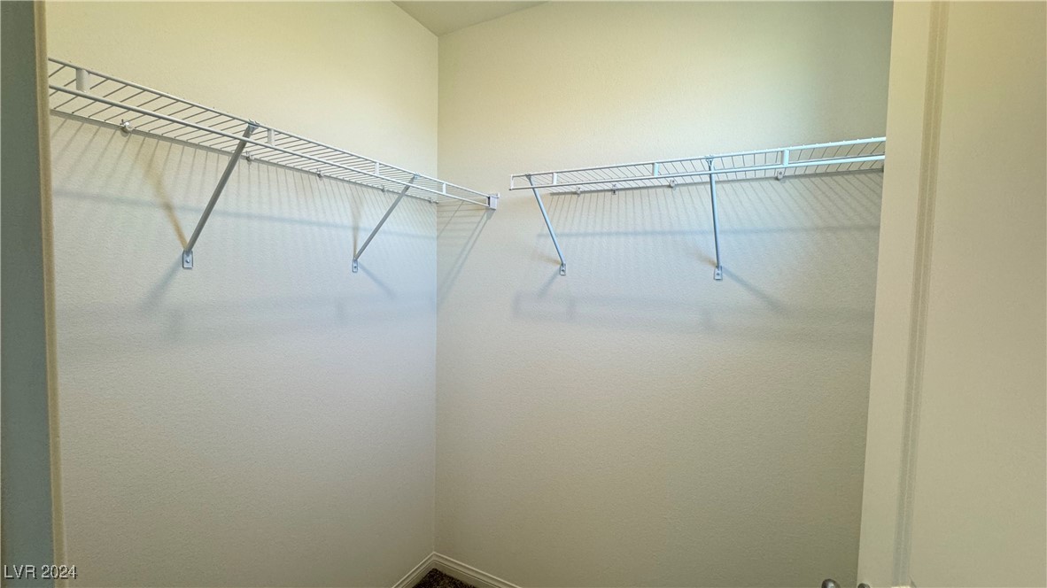 9937 Locking Biner Avenue