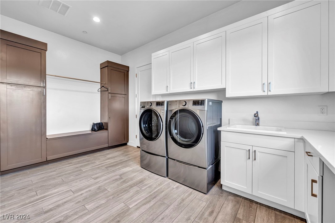 6208 Petroglyph Avenue