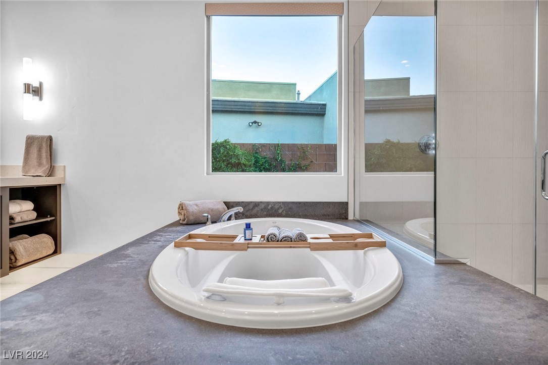 6208 Petroglyph Avenue