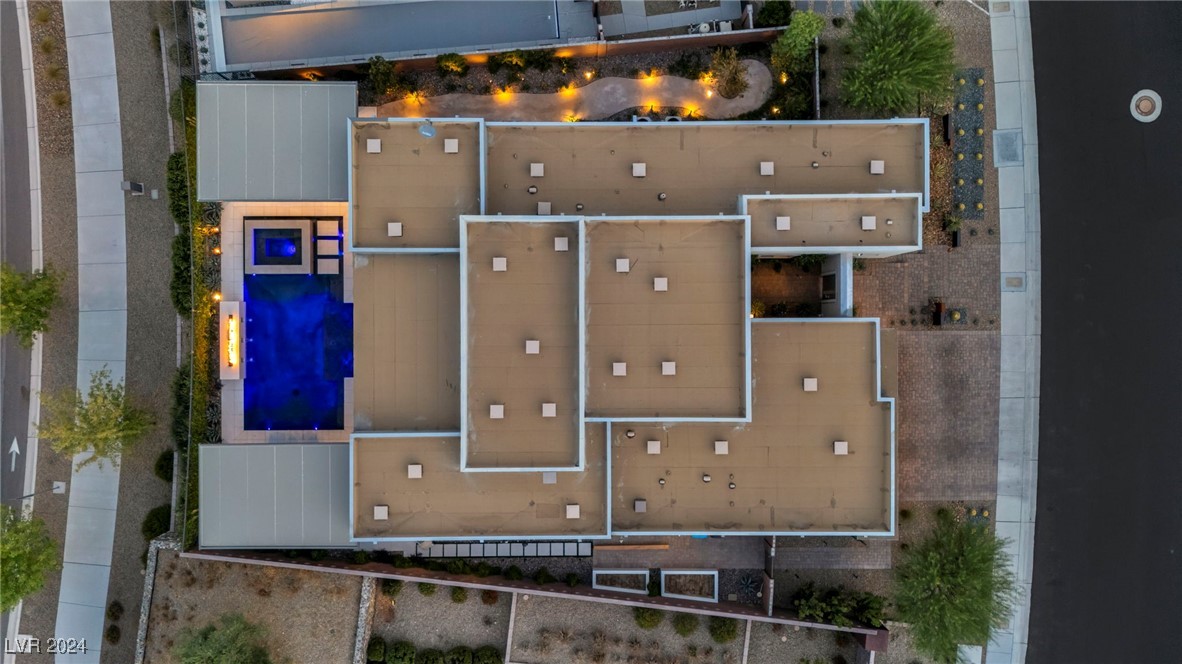 6208 Petroglyph Avenue