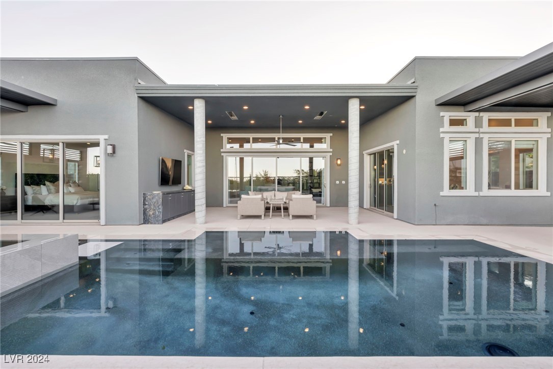 6208 Petroglyph Avenue